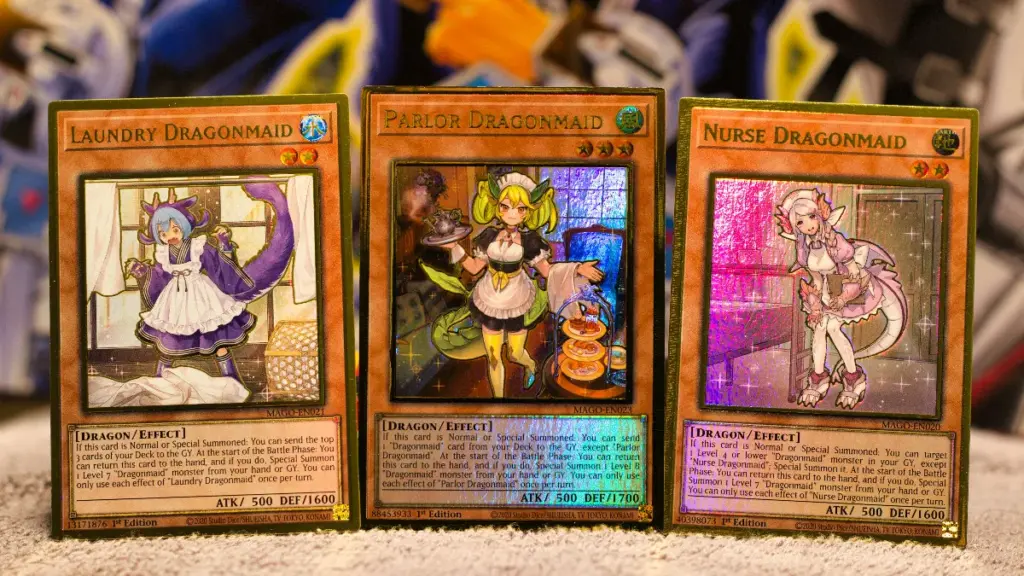 what are trading cards