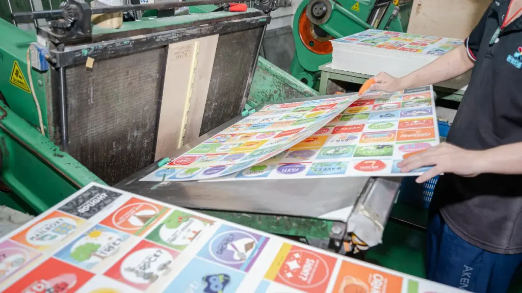 card automatic die cutting