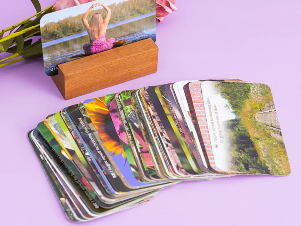A Guide to Manufacturing Custom Affirmation Card Sets-customized cards printing3