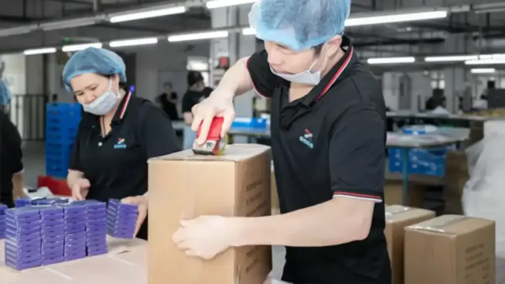 Packaging and Logistics for Wholesale Card Decks